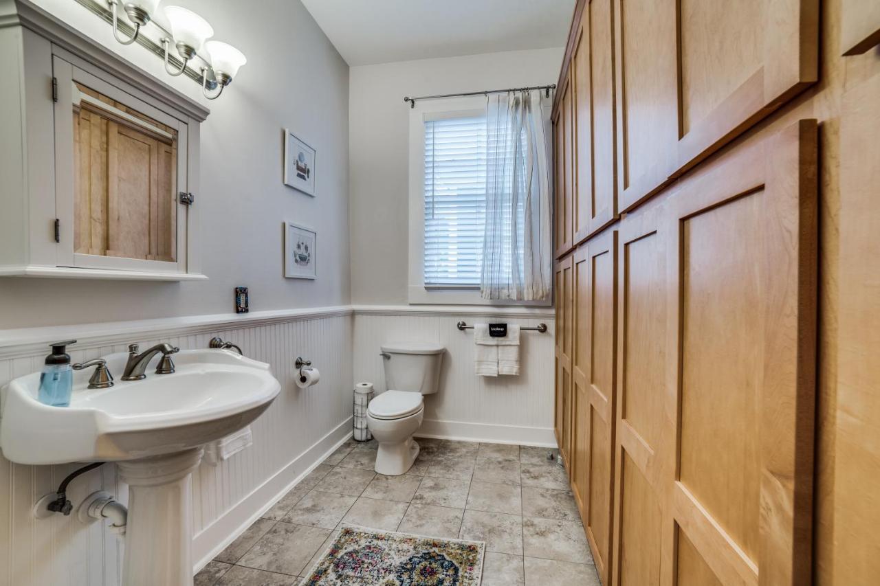 Downtown Historic 2Bdrm, Walk To Riverwalk, Alamo; Beautifully Renovated! San Antonio Kültér fotó